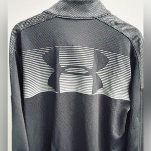 UNDER ARMOUR youth size large black 1/4 zip long sleeve top
